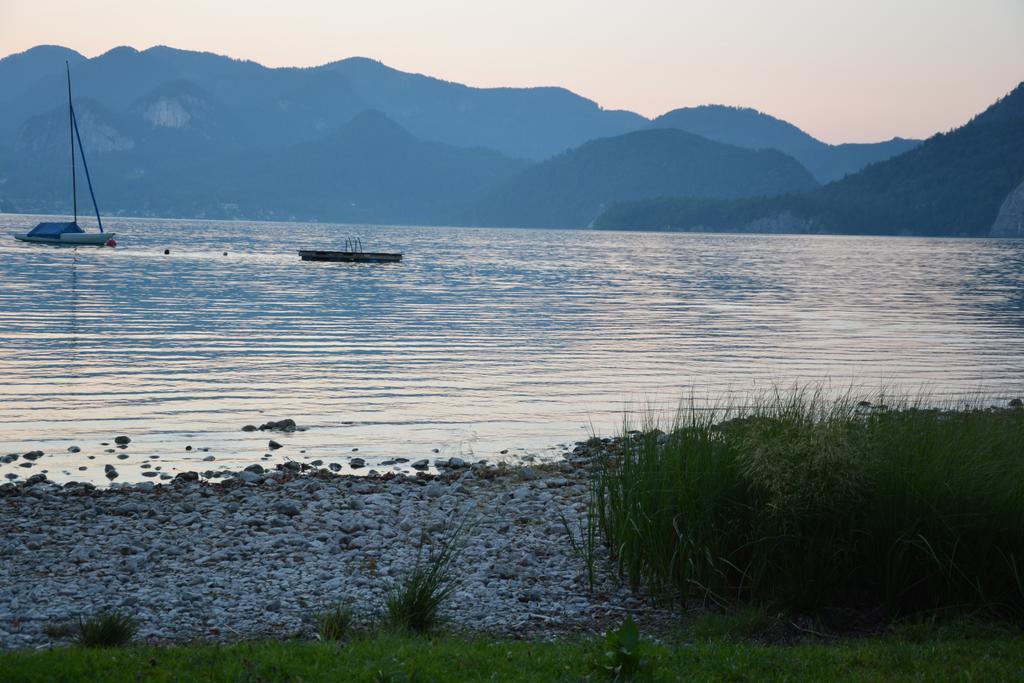Appart Weisse Urlauben Am Wolfgangsee Sankt Gilgen Habitación foto